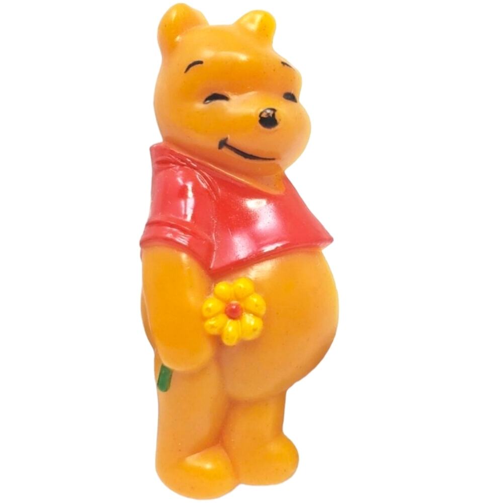Disney X Hallmark Winnie the Pooh Vintage 70s Plastic Brooch